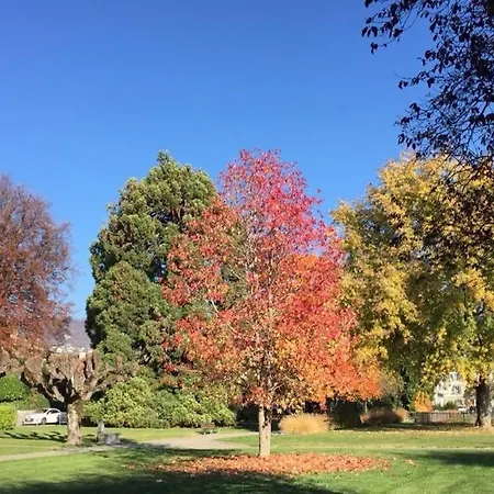 Queen Guest Guest house