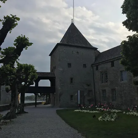 Pensjonat Queen Guest Mont-sur-Rolle